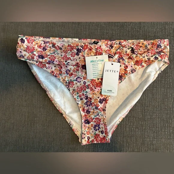 Jette Berry Floral Pattern Bikini, NWT. - Picture 6 of 7